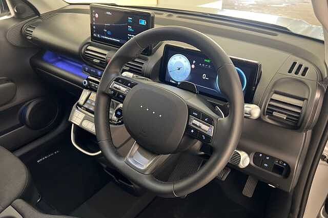 Hyundai INSTER 85kW 02 49kWh 5dr Auto Aero Silver