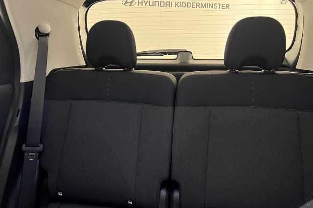 Hyundai INSTER 85kW 02 49kWh 5dr Auto Aero Silver