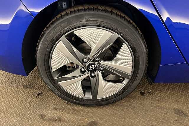 Hyundai IONIQ 1.6 GDi Hybrid Premium SE 5dr DCT