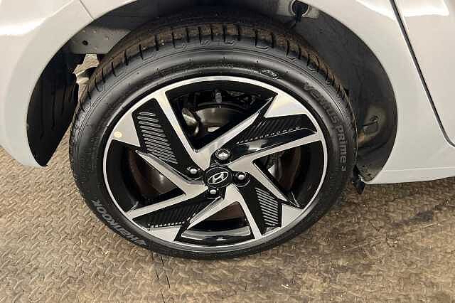 Hyundai i10 1.2 MPi Premium 5dr Auto