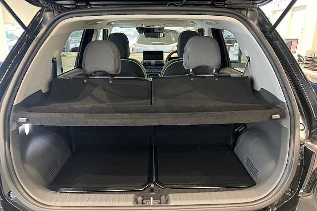 Hyundai INSTER 85kW Cross 49kWh 5dr Auto Abyss Black
