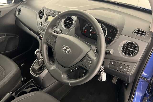 Hyundai i10 1.2 SE 5dr Auto