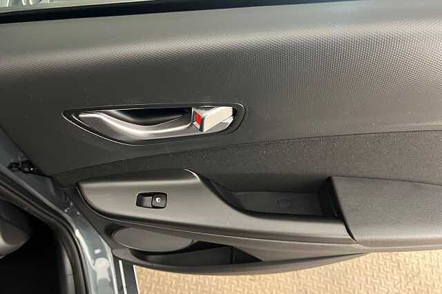 Hyundai KONA 1.6 GDi Hybrid Premium 5dr DCT