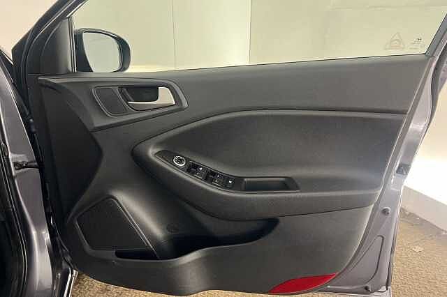 Hyundai i20 1.0 T-GDi Play 5dr